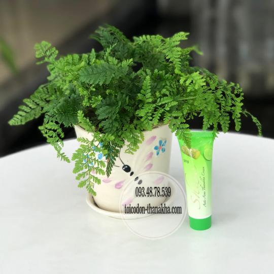 Tuýp trị mụn Thanakha